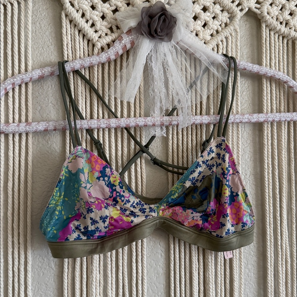 Victoria’s Secret bralette